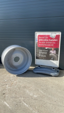 Imagine Jante camion Heuver18-38 WHEEL SILVER 221-275-8 20 RECHT ET-15 VAST 2 KANTEN GELAST INCL. VALVE PROTECTOR